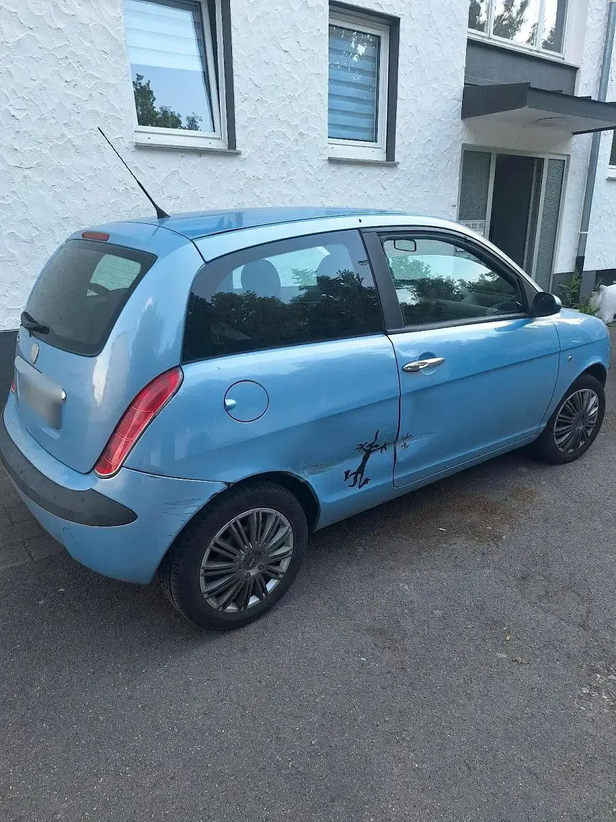 Gebraucht Lancia Ypsilon 60 PS (44 kW) 2006 Blau Kleinwagen