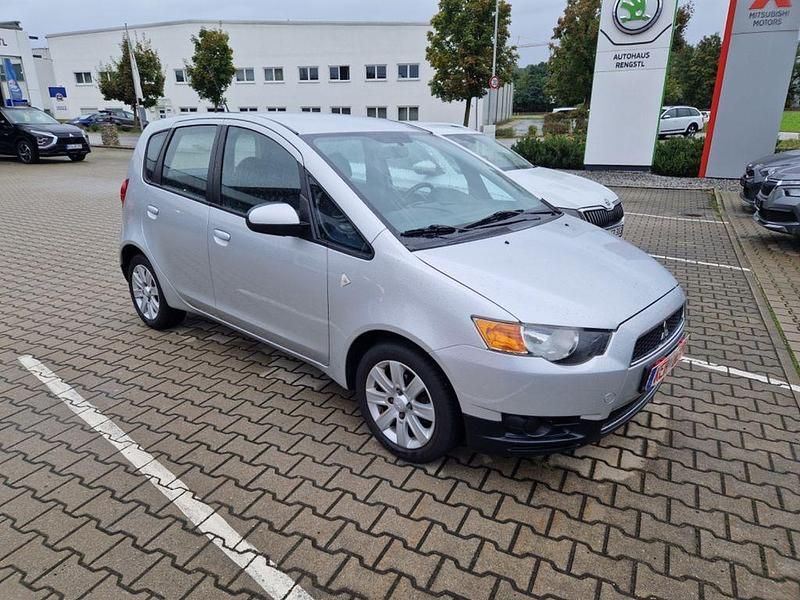 Silber Gebraucht 2011 Mitsubishi Colt Intense Van / Kleinbus | 4.799 € (Teuer) - Bild 1/3