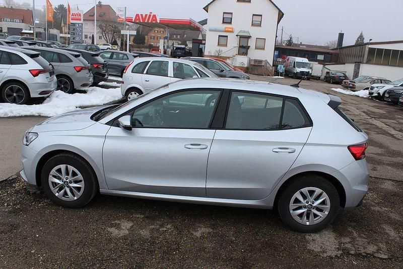 Gebraucht Skoda Fabia Selection 95 PS (69 kW) 2024 Silber Limousine