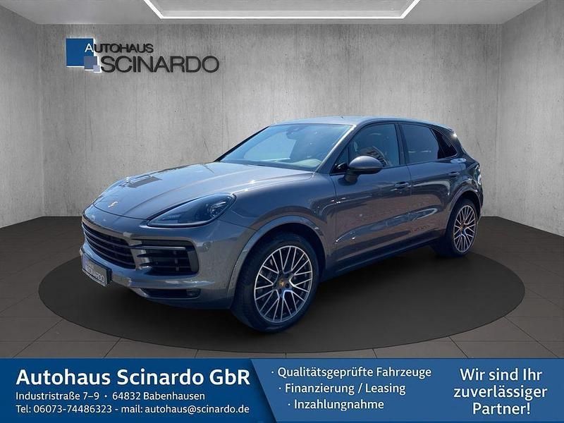 Grau Gebraucht 2020 Porsche Cayenne SUV | 54.980 € - Bild 1/4