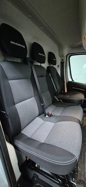 Gebraucht Fiat Ducato 140 PS (102 kW) 2021 Silber Van
