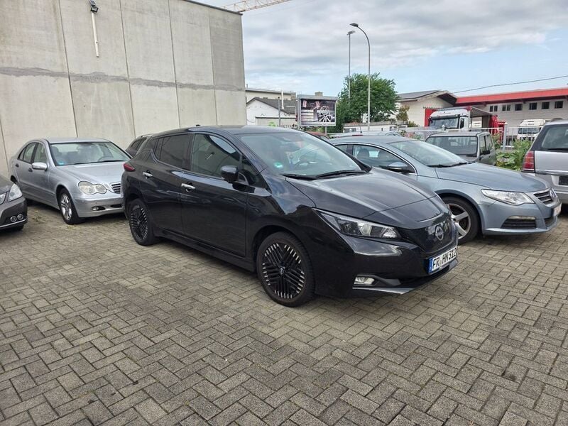 Gebraucht Nissan Leaf N-Connecta 160 kW (218 PS) 2022 Schwarz Kleinwagen