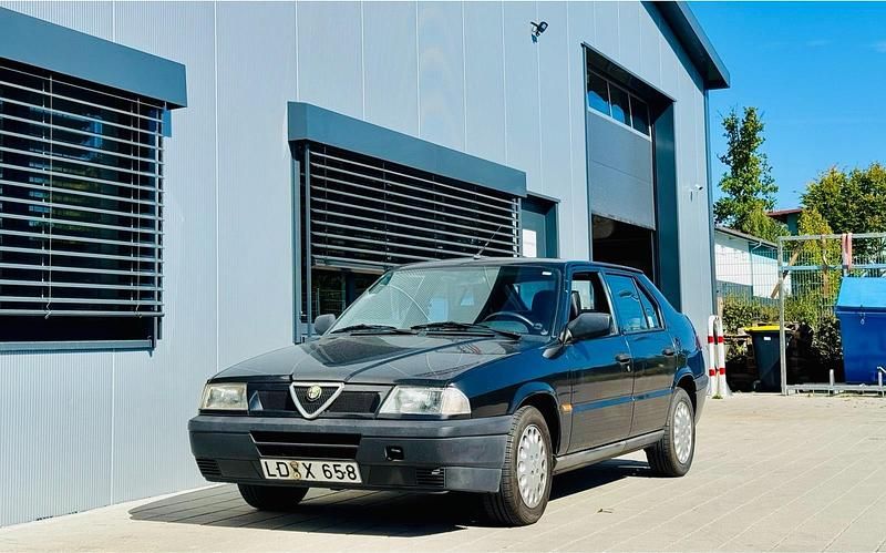 Schwarz Gebraucht 1994 Alfa Romeo 33 Lusso Limousine | 3.500 € - Bild 1/4