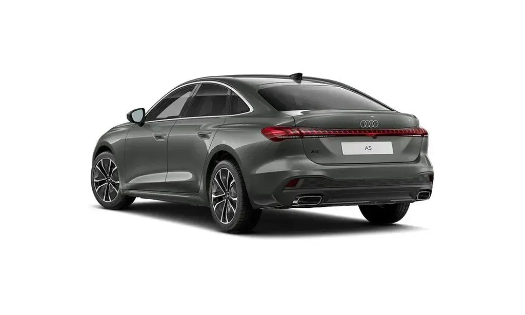 Gebraucht Audi A5 Sport 204 PS (150 kW) 2025 Grau Limousine
