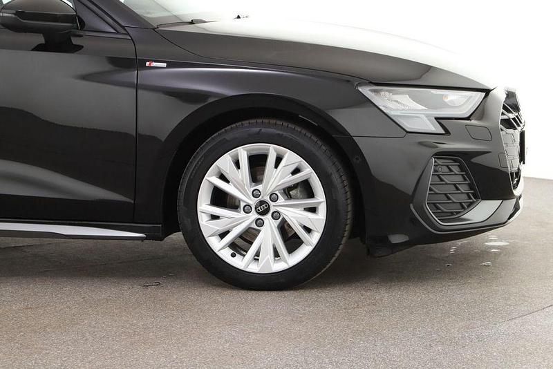 Gebraucht Audi A3 S-Line 150 PS (110 kW) 2025 Mythosschwarz metallic Limousine