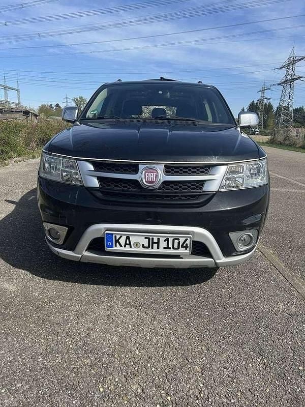 Gebraucht 2012 Fiat Freemont SUV | 2.299 € - Bild 1/4
