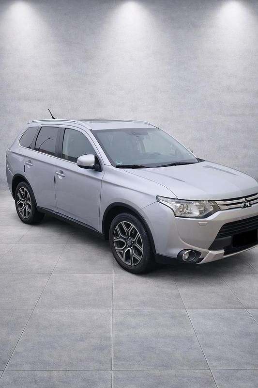 Gebraucht Mitsubishi Outlander 150 PS (110 kW) 2015 SUV