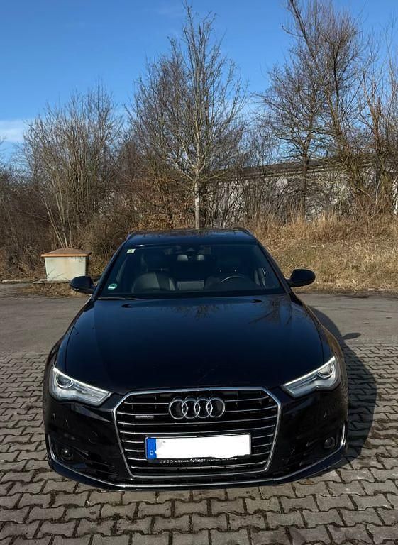 Gebraucht Audi A6 Ambiente 218 PS (160 kW) 2015 Schwarz Kombi