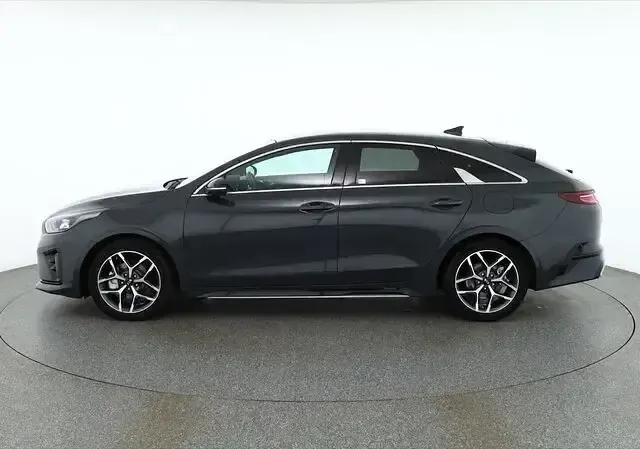 Używany Kia ProCeed GT-Line 140 KM (102 kW) 2019 Szary Kombi