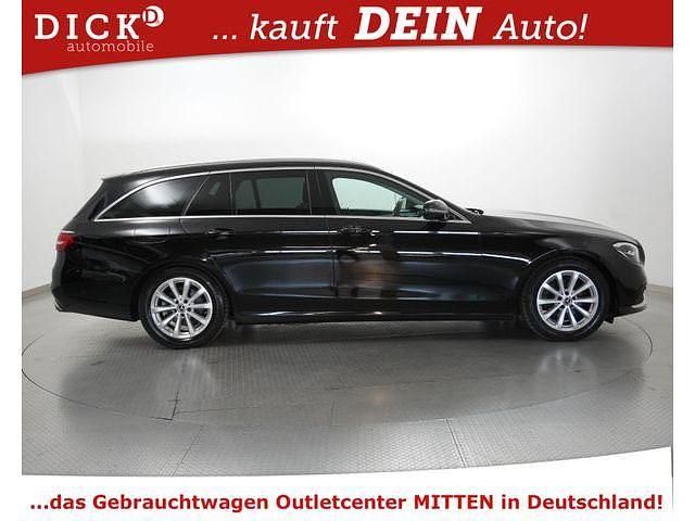 Gebraucht Mercedes E200 160 PS (117 kW) 2021 Baltic black Kombi