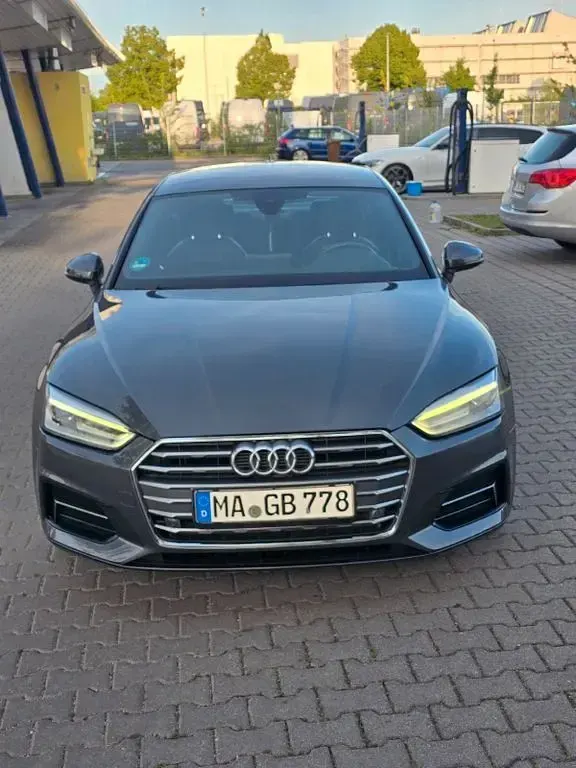 Gebraucht Audi A5 Sportback Design 150 PS (110 kW) 2018 Grau Kleinwagen