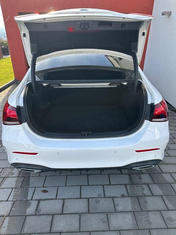 Gebraucht Mercedes A250 224 PS (164 kW) 2019 Weiß Limousine
