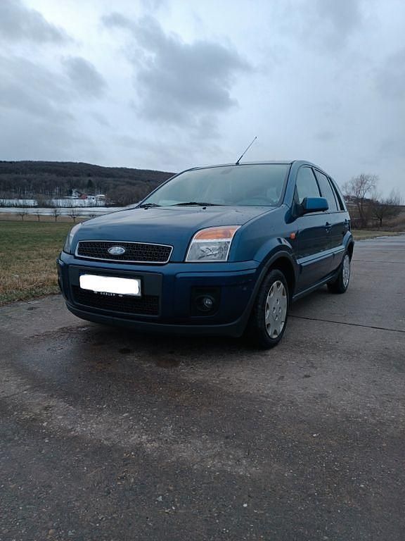 Blau Gebraucht 2008 Ford Fusion Limousine | 1.925 € (Etwas zu teuer) - Bild 1/4