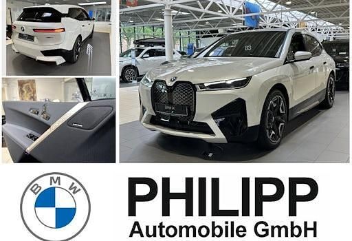 Gebraucht BMW iX Sport Line 300 kW (408 PS) 2023 Mineralweiß metallic SUV