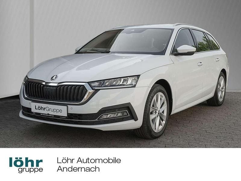 Weiß Gebraucht 2022 Skoda Octavia Style Kombi | 23.980 € (Fairer Preis) - Bild 1/4