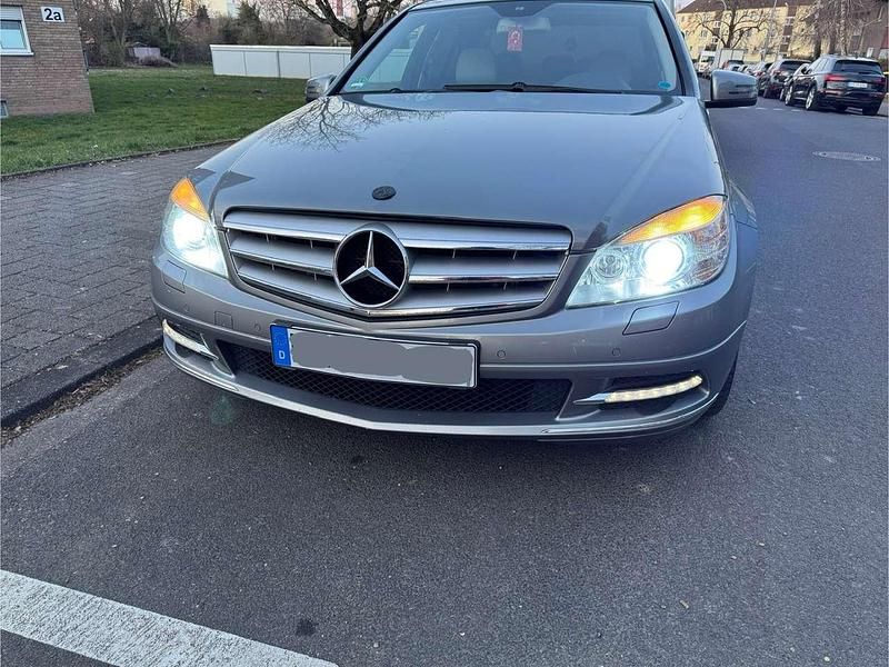 Gebraucht 2010 Mercedes C350 Elegance Limousine | 13.000 € - Bild 1/4