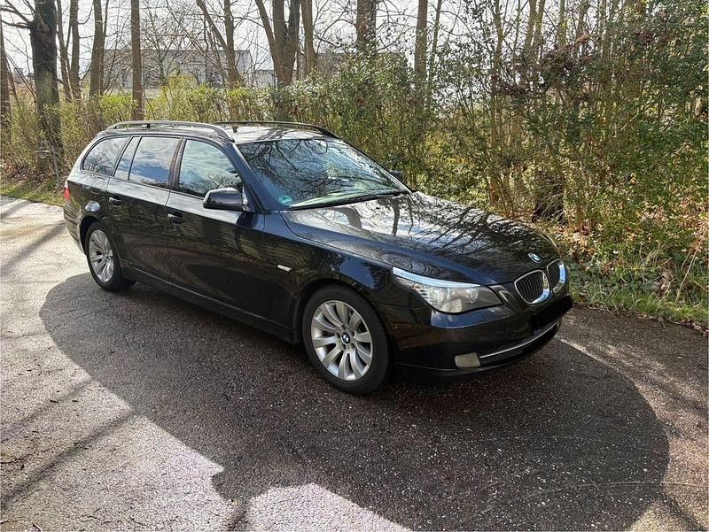 Gebraucht BMW 535 Shadowline 286 PS (210 kW) 2010 Saphirschwarz Kombi