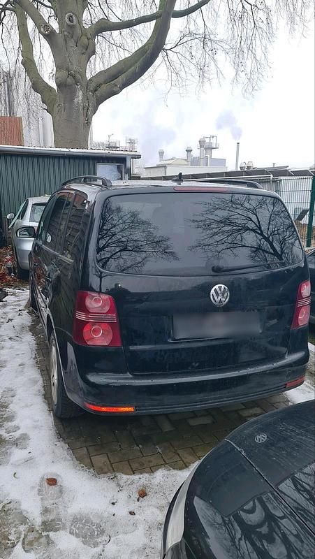 Gebraucht VW Touran 140 PS (102 kW) 2008 Schwarz Van / Kleinbus