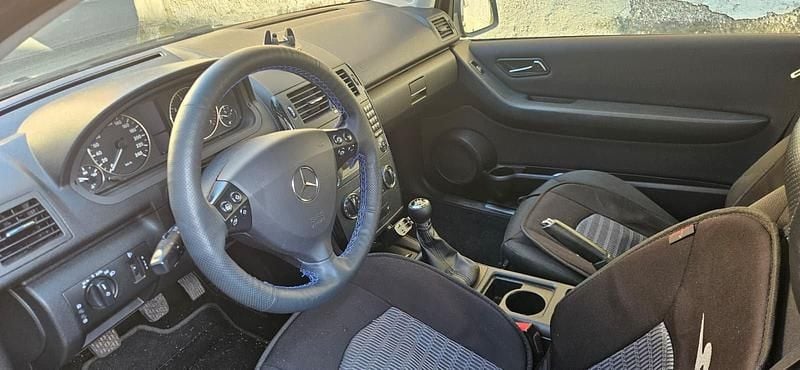 Gebraucht Mercedes A150 95 PS (69 kW) 2008 Schwarz Kleinwagen