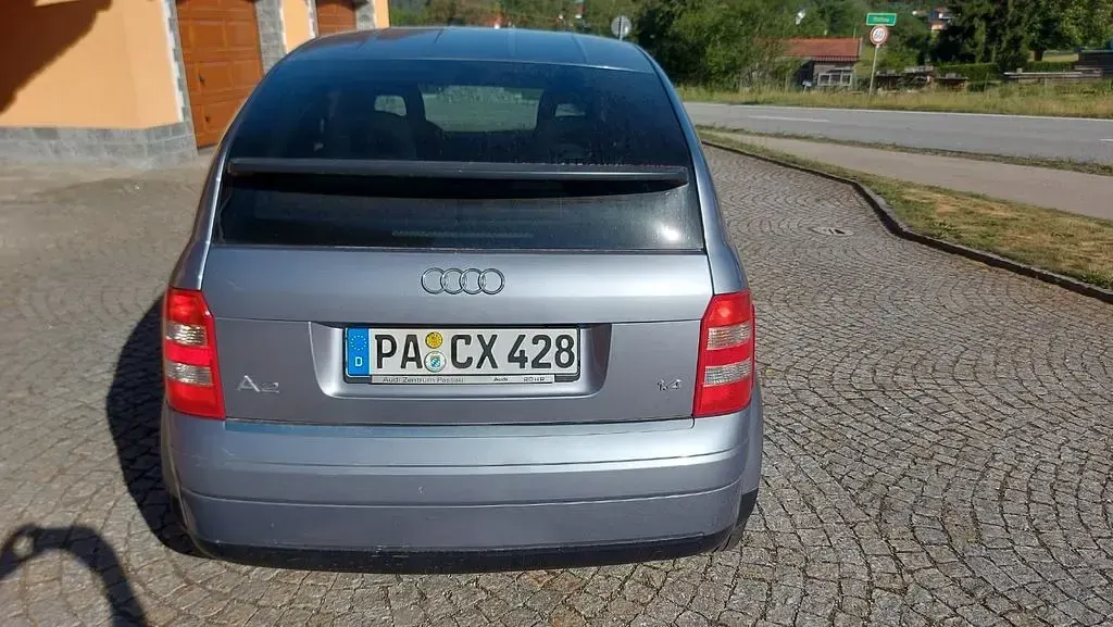 Gebraucht Audi A2 75 PS (55 kW) 2004 Blau Kleinwagen