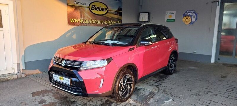 Bright red/cosmic black pearl Neu 2025 Suzuki Vitara Comfort+ SUV | 25.500 € (Fairer Preis) - Bild 1/4