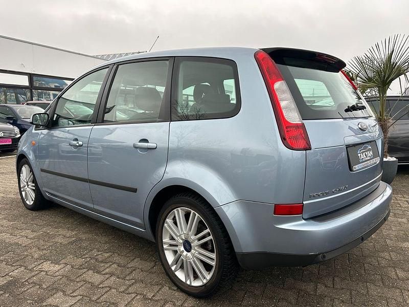 Gebraucht Ford Focus Trend 116 PS (85 kW) 2005 Blau Limousine