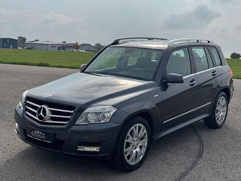 Grau Gebraucht 2010 Mercedes GLK250 SUV | 14.990 € (Fairer Preis) - Bild 1/4