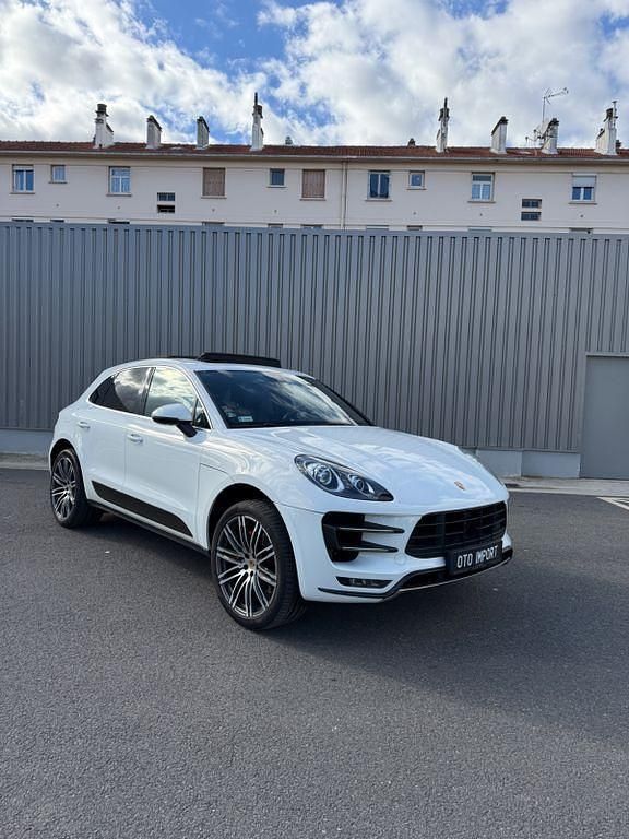 Weiß Gebraucht 2014 Porsche Macan Turbo SUV | 28.500 € (Superpreis) - Bild 1/4