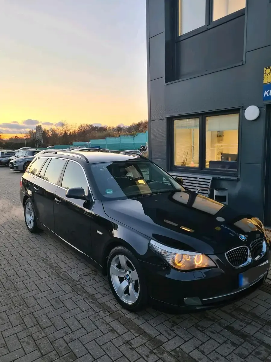 Second-hand BMW 525 197 CP (144 kW) 2009 Negru Break