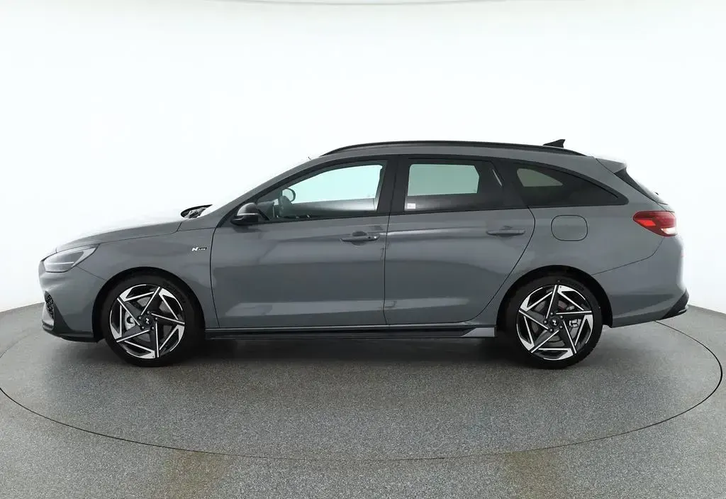 Neu Hyundai i30 N Line 150 PS (110 kW) 2026 Grau Kombi