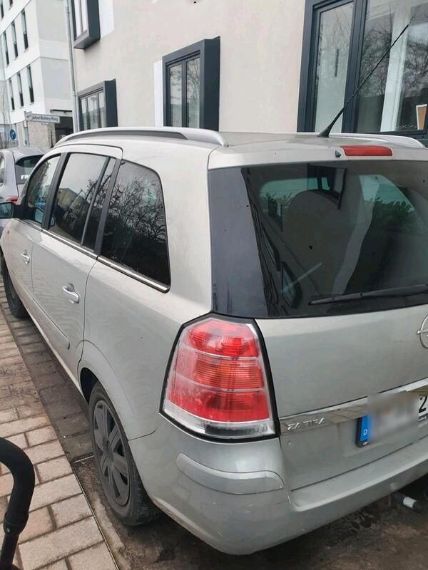Blau Gebraucht 2006 Opel Zafira Van / Kleinbus | 1.500 € (Superpreis) - Bild 1/4