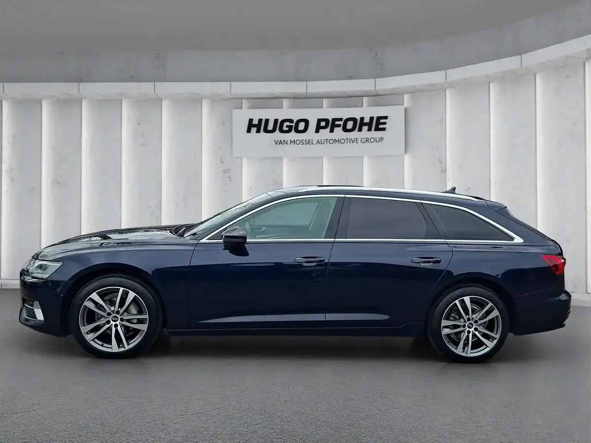 Gebraucht Audi A6 Sport 204 PS (150 kW) 2022 Firmamentblau metallic Kombi