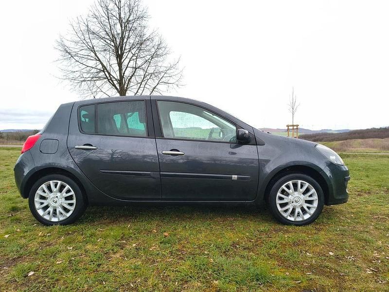 Gebraucht Renault Clio II Exception 88 PS (64 kW) 2007 Schwarz Limousine
