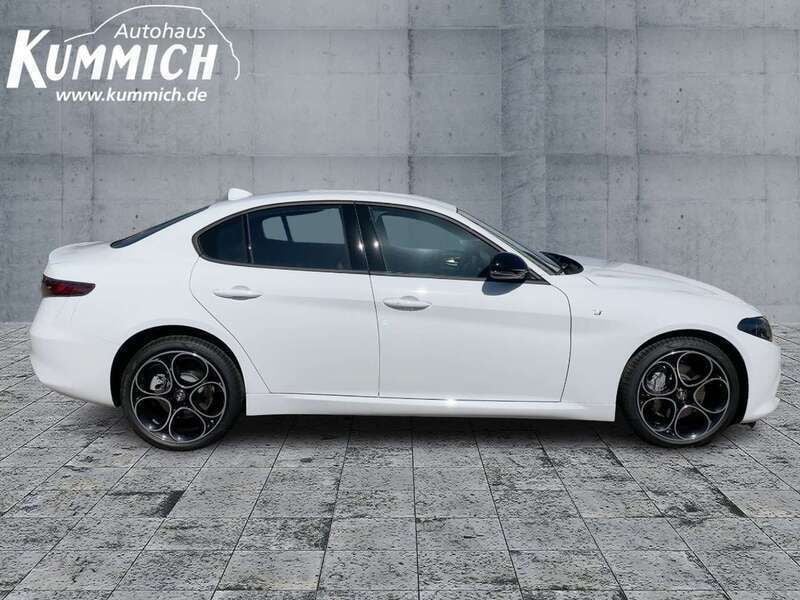Gebraucht Alfa Romeo Giulia Ti 209 PS (153 kW) 2024 Bianco alfa, uni Limousine
