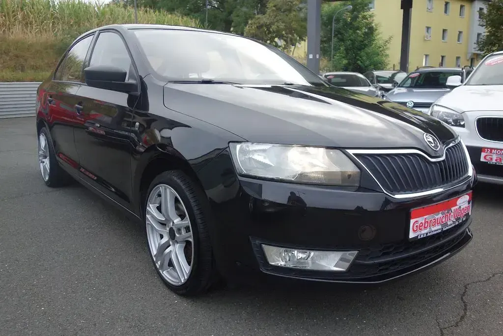 Gebraucht Skoda Rapid Active 105 PS (77 kW) 2013 Schwarz Kleinwagen