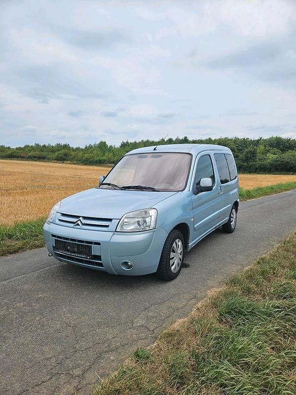 Silber Gebraucht 2009 Citroën Berlingo Van / Kleinbus | 1.950 € (Guter Preis) - Bild 1/4