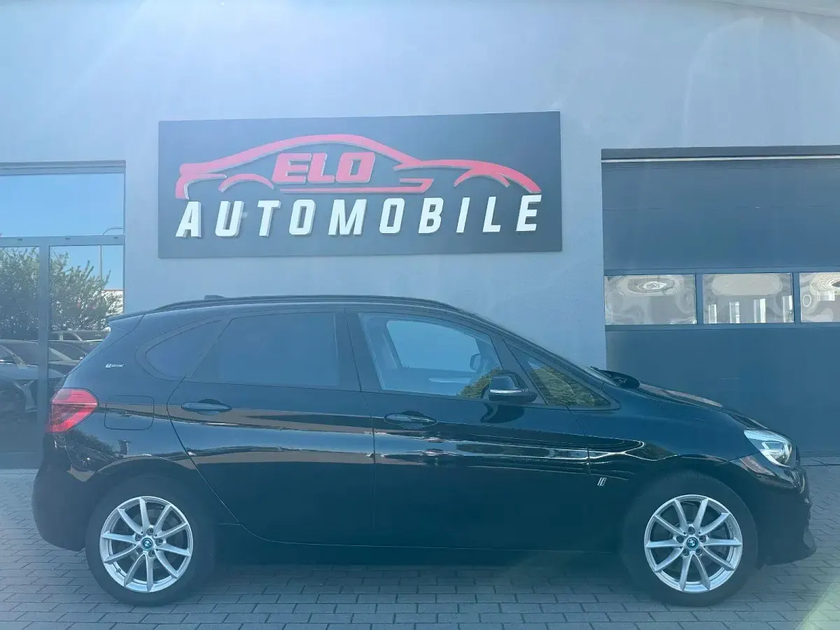 Gebraucht BMW 225 Advantage 136 PS (100 kW) 2019 Schwarz ii/bonnet fluid black Kombi
