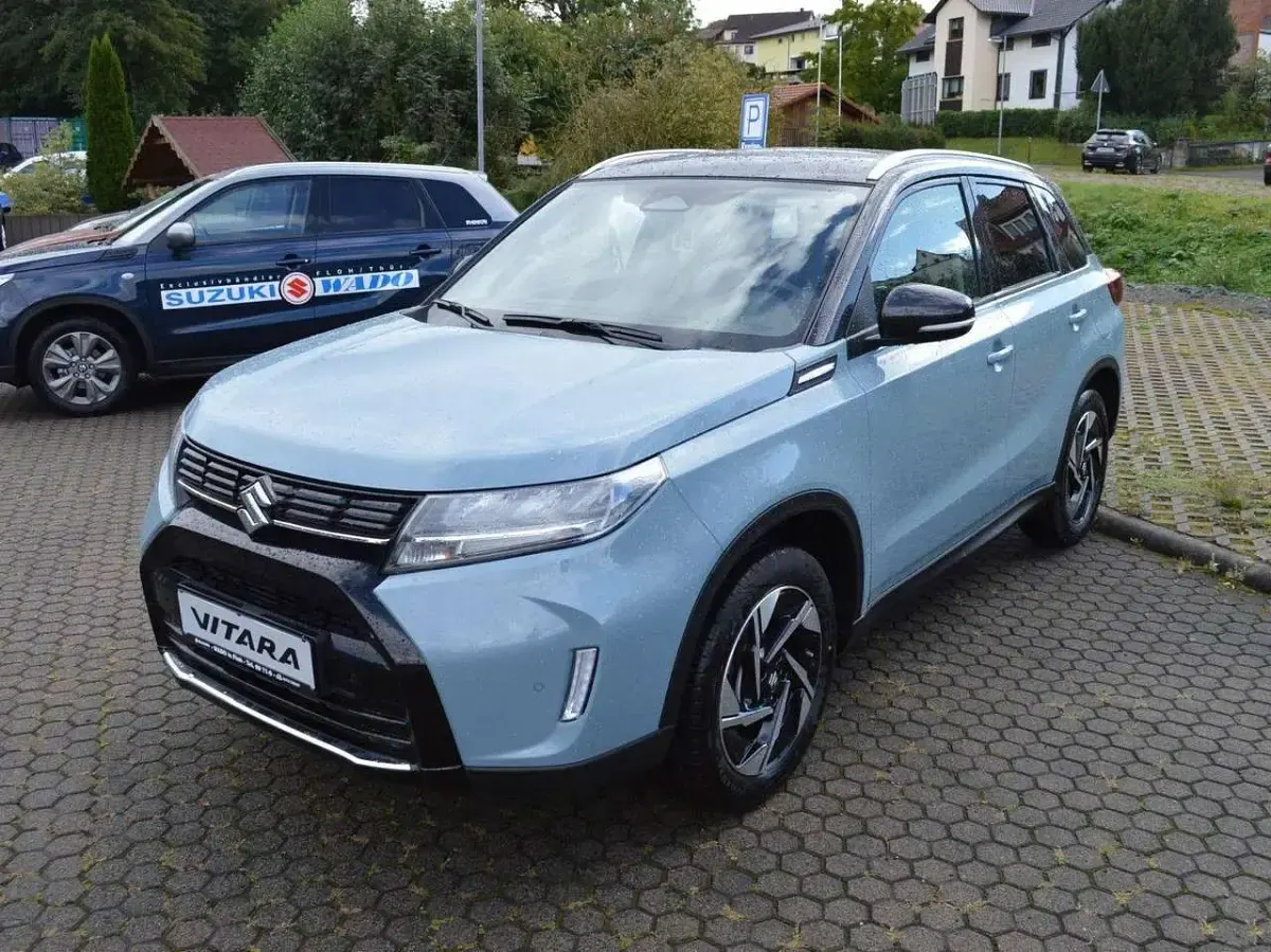 Neu Suzuki Vitara Comfort+ 110 PS (80 kW) 2026 Ice grayish / black SUV
