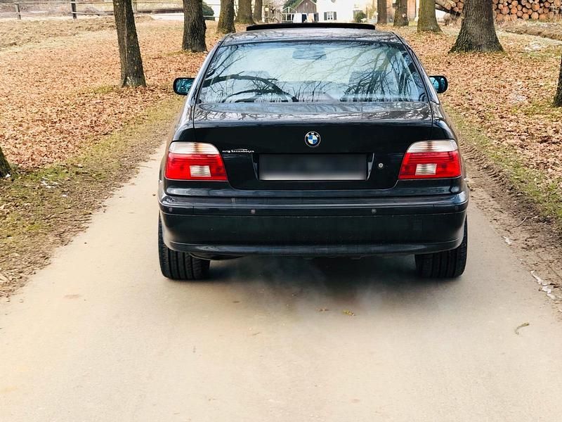 Gebraucht BMW 520 150 PS (110 kW) 2001 Schwarz Limousine