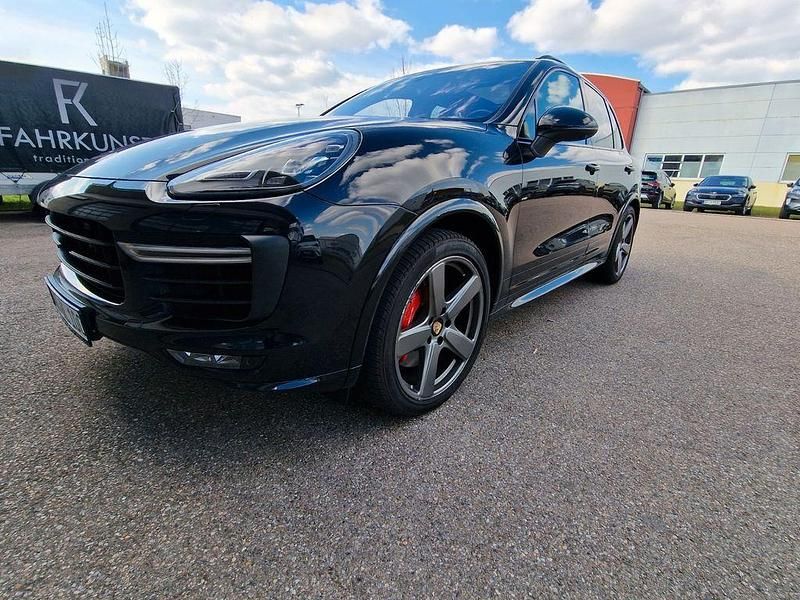 Gebraucht Porsche Cayenne GTS 441 PS (324 kW) 2016 Schwarz SUV