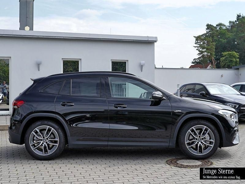 Gebraucht Mercedes GLA35 AMG AMG 306 PS (225 kW) 2022 Kosmosschwarz SUV