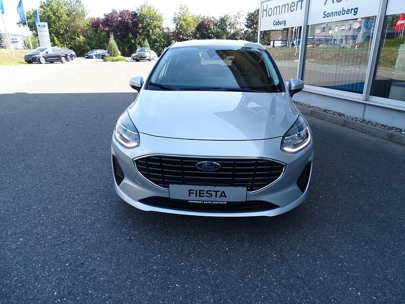 Gebraucht Ford Fiesta Titanium 125 PS (91 kW) 2022 Moondust silber (metallic) Kleinwagen