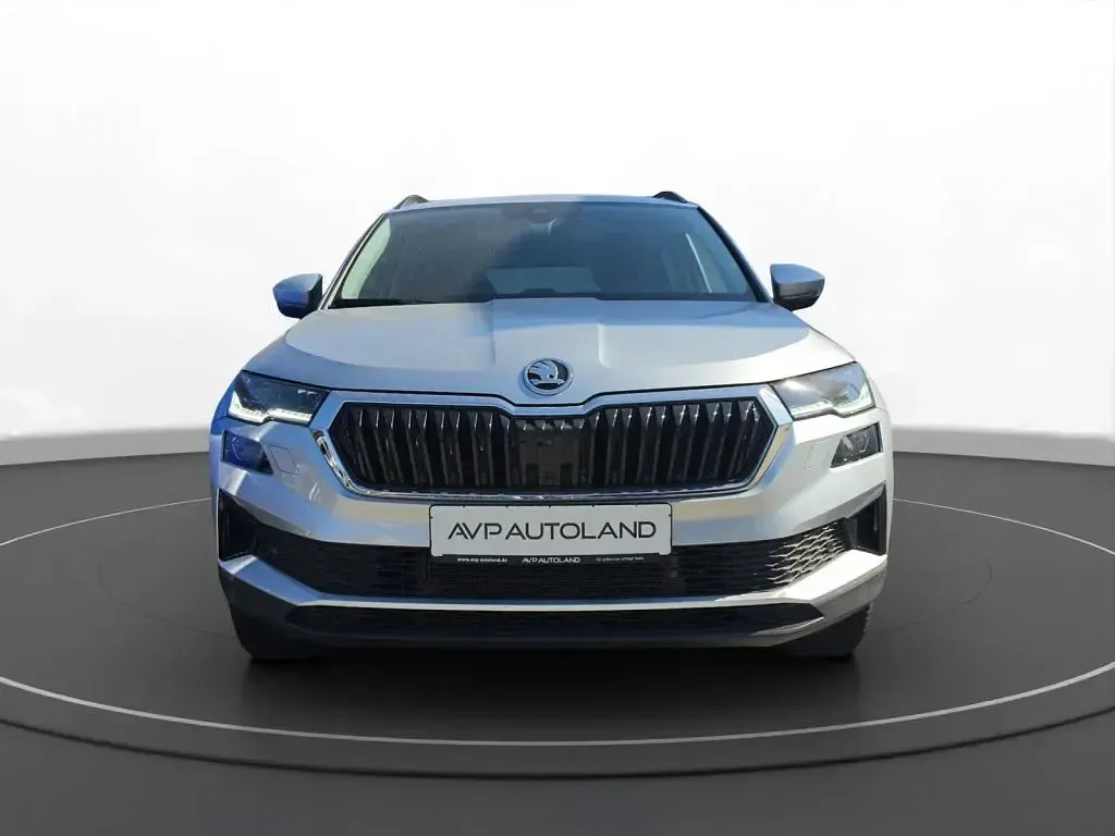 Gebraucht Skoda Karoq Selection 150 PS (110 kW) 2025 Brilliantsilber SUV