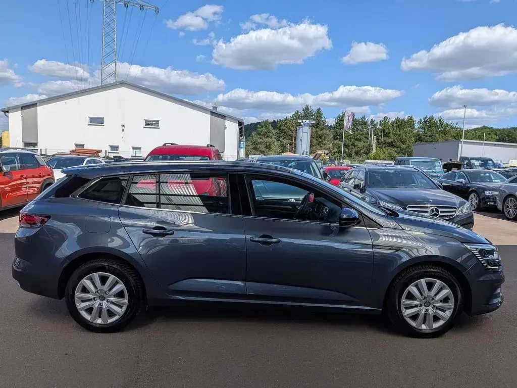 Gebraucht Renault Mégane II 114 PS (83 kW) 2021 Grau Limousine