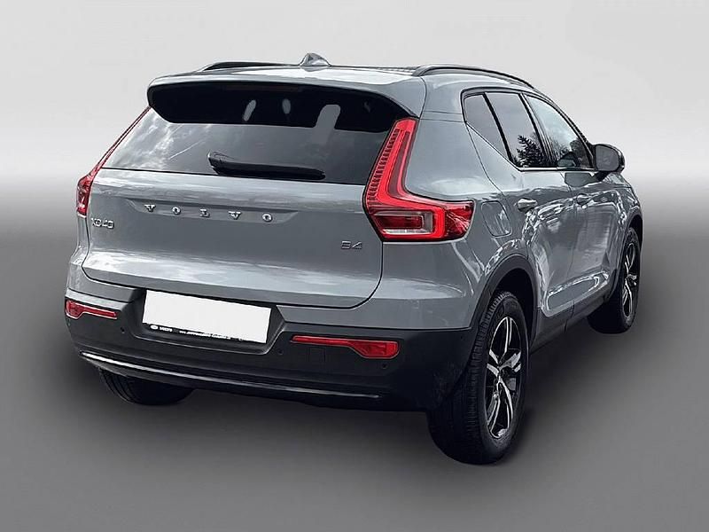 Gebraucht Volvo XC40 Plus 197 PS (144 kW) 2025 Grau SUV