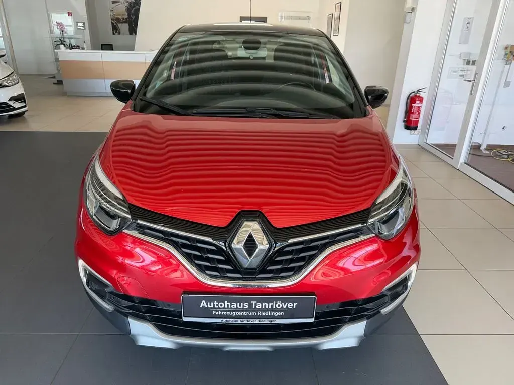 Używany Renault Captur LIMITED 118 KM (86 kW) 2019 Czerwony SUV