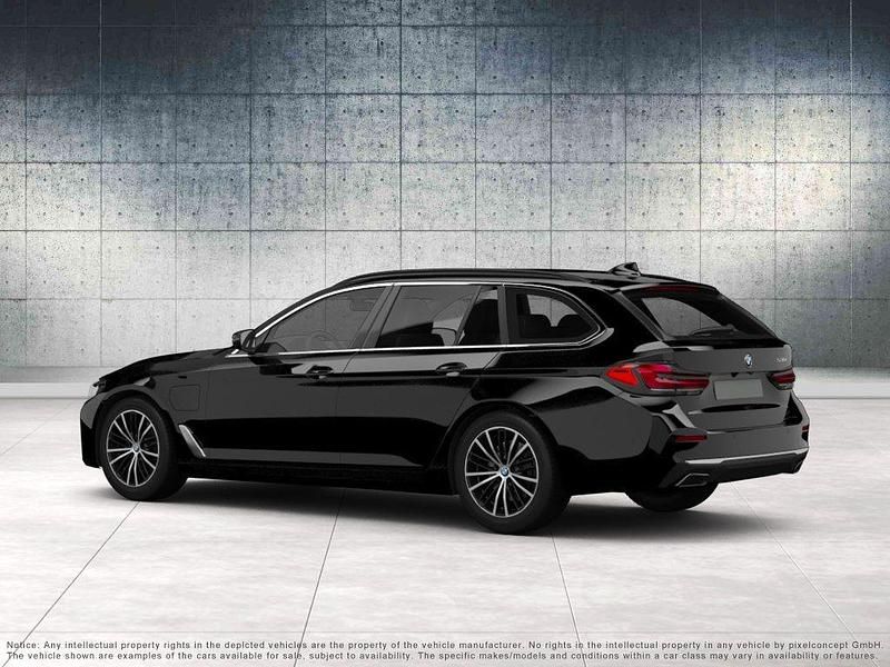 Używany BMW 520 Performance 190 KM (139 kW) 2023 Czarny Kombi