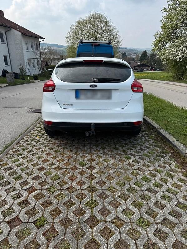 Usata Ford Focus 105 CV (77 kW) 2017 Bianco Station wagon
