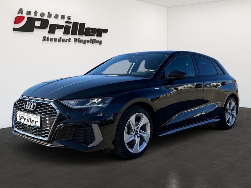 Mythosschwarz metallic Gebraucht 2024 Audi A3 Sportback S-Line Kleinwagen | 25.900 € (Guter Preis) - Bild 1/4