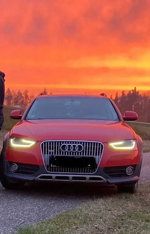Gebraucht Audi A4 Allroad 177 PS (130 kW) 2012 Rot Kombi